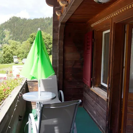 L'angolo Dei Sapori Hostel Rueun