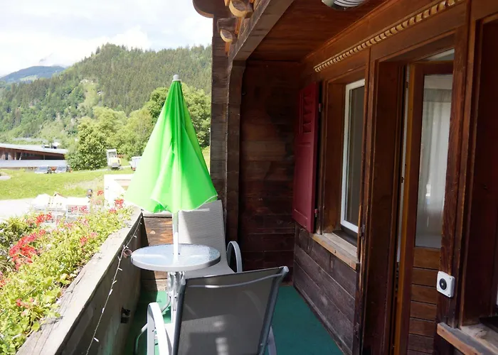 L'angolo Dei Sapori Hostel Rueun